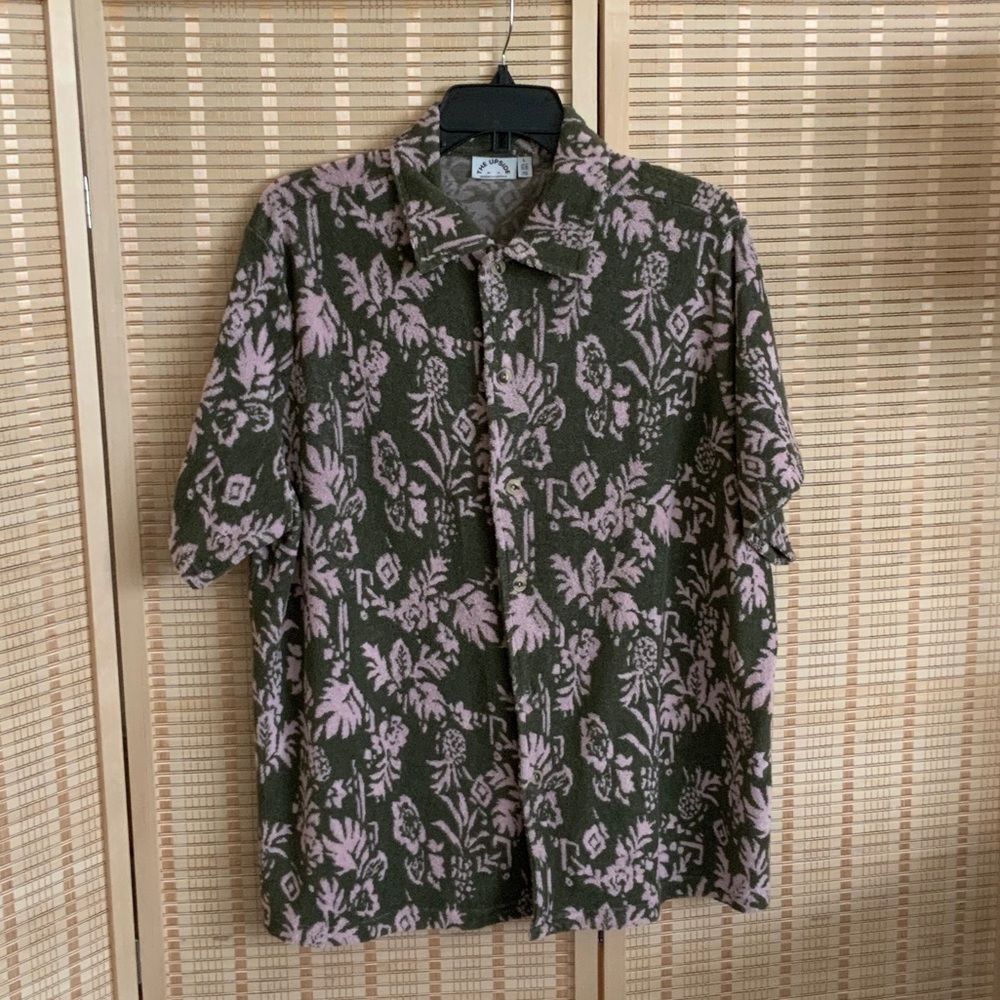 The Upside Olive and Lavender Floral Women’s Shirt Size Large